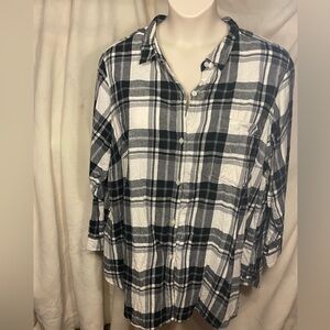 Old Navy women's plus 4X cotton flannel shirt.